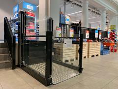 0-zzed-lift-solutions-en-albert-heijn-denken-aan-de-rolstoelgebruiker-1