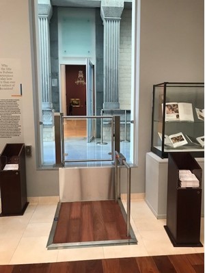 zzed-lift-solutions-installe-un-ascenseur-pour-fauteuil-roulant-SL250-avec-beulen-houtmarkt-parquet-a-bruxelles-msk zzed-lift-solutions-installe-un-ascenseur-pour-fauteuil-roulant-SL250-avec-beulen-houtmarkt-parquet-a-bruxelles-msk